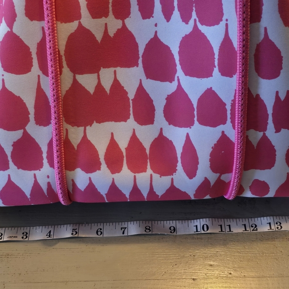 Parker & Hyde Pink and White Tote with Matching Clutch, Neoprene - Picture 13 of 15